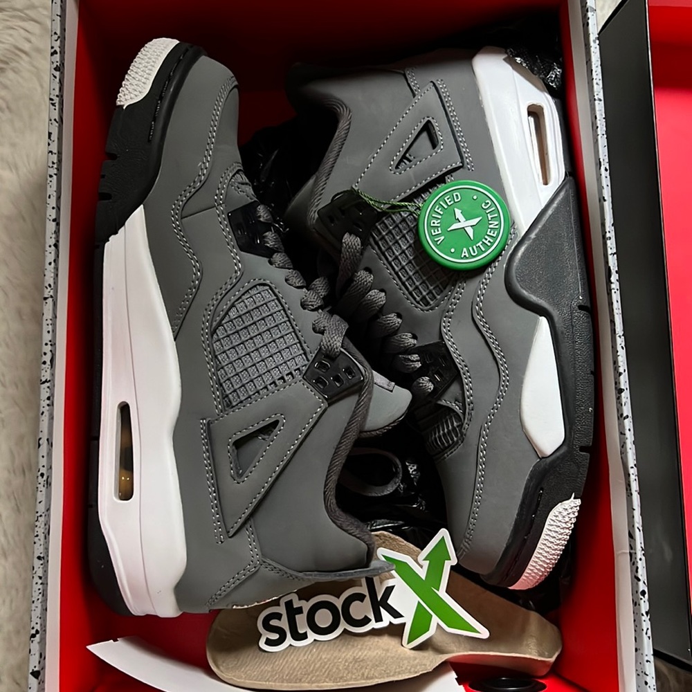 Jordan 4 Retro (GS) 2019 Cool grey size 6.5